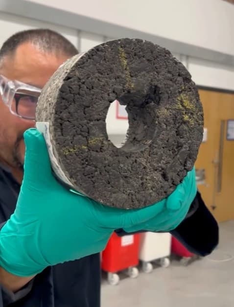 Artificial intelligence helps scientists create self-healing asphalt